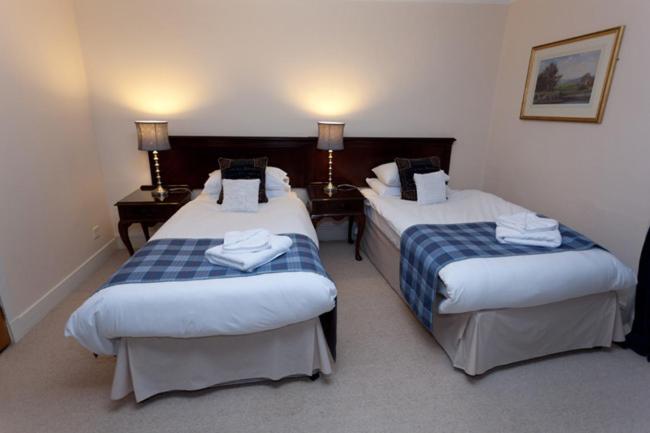 Kemnay Bennachie Lodge Hotel الغرفة الصورة